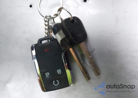 2015 Chevrolet Silverado 1500 1Lt z USA, uszkodzony, nr VIN 3GCUKREC5FG193821